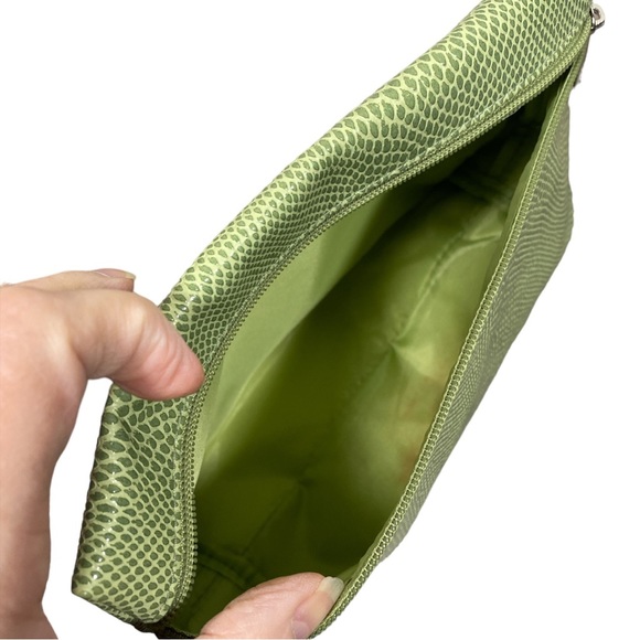 CLINIQUE Faux Snakeskin Cosmetic Bag Set (2) in New Spring Green - Picture 8 of 10